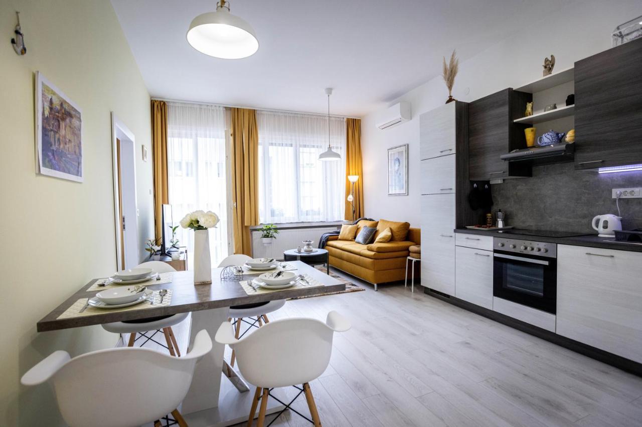 Deluxe Apartman Egle1 I Studio Egle 2 Whit A Private Parking زغرب المظهر الخارجي الصورة
